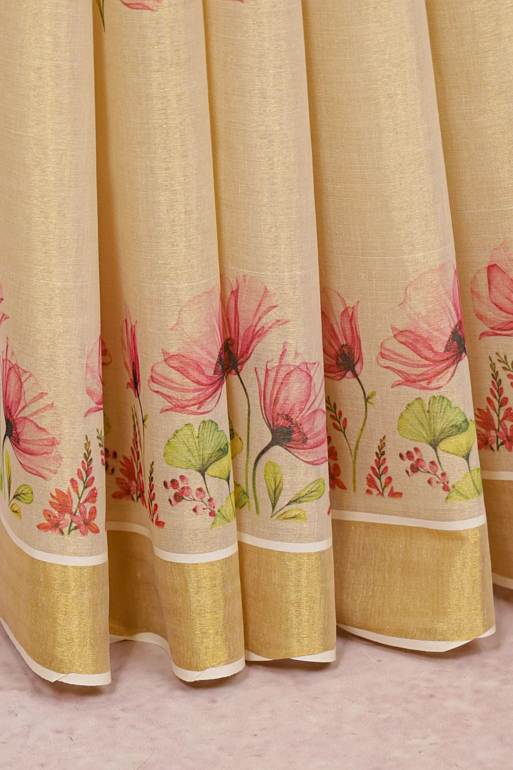 Golden Tissue Kerala Saree pallu spread, ginkgo leaf and floral design