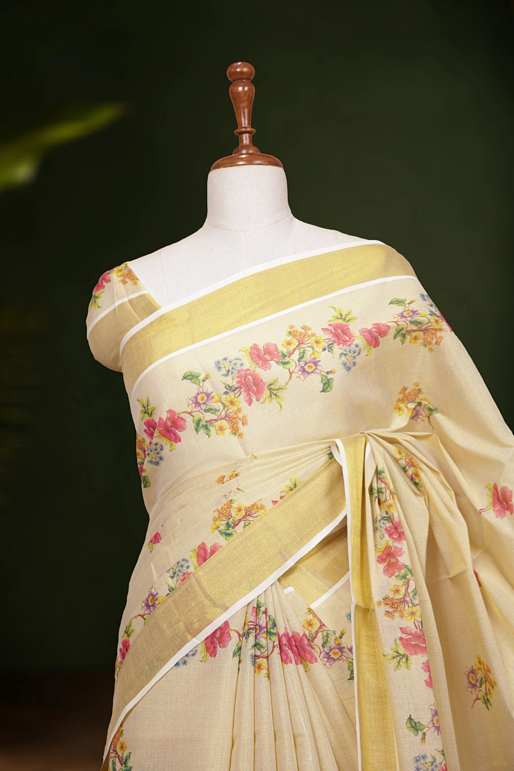 Golden Tissue Kerala Saree fabric texture, floral print detail