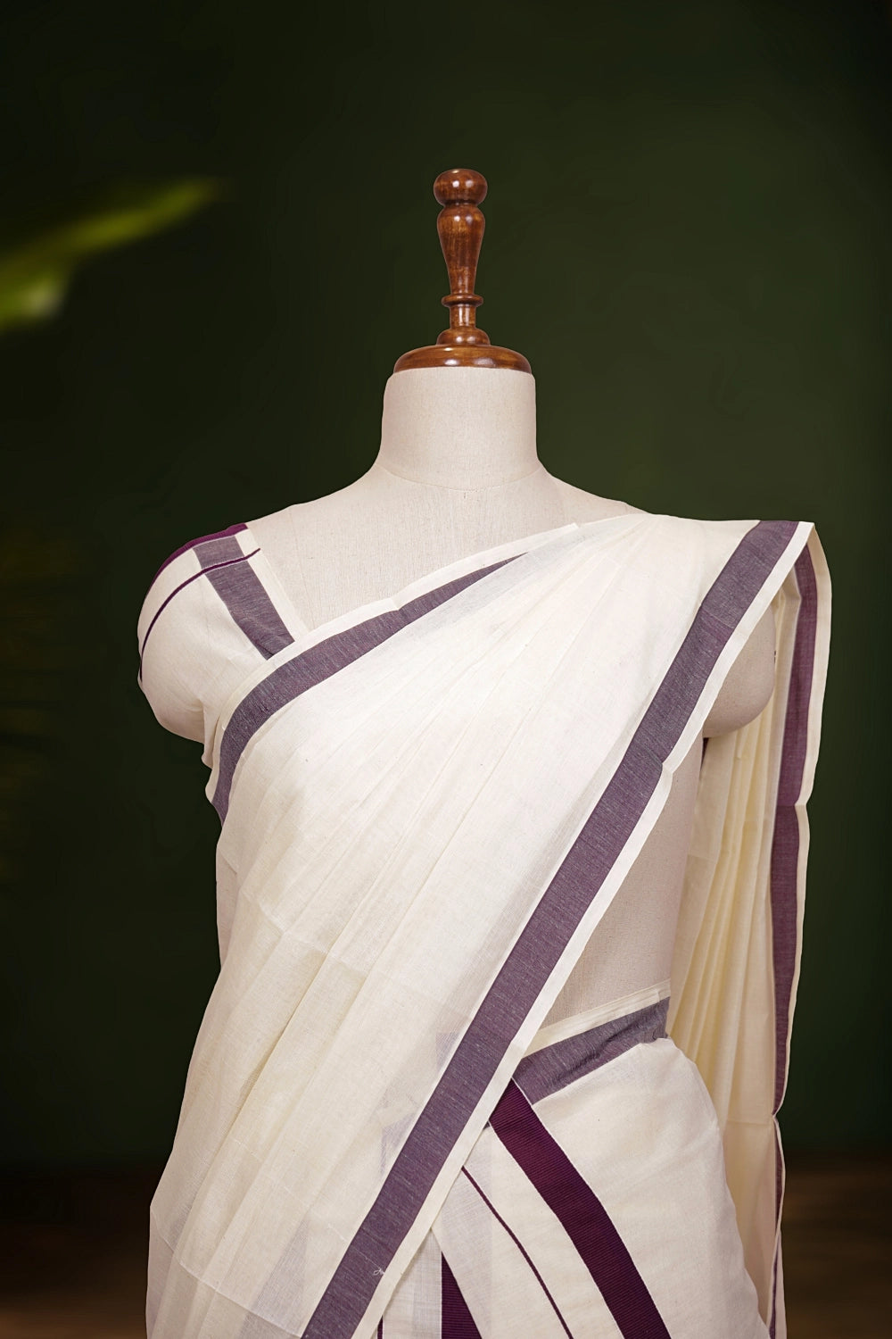 Off White Cotton Set Mundu