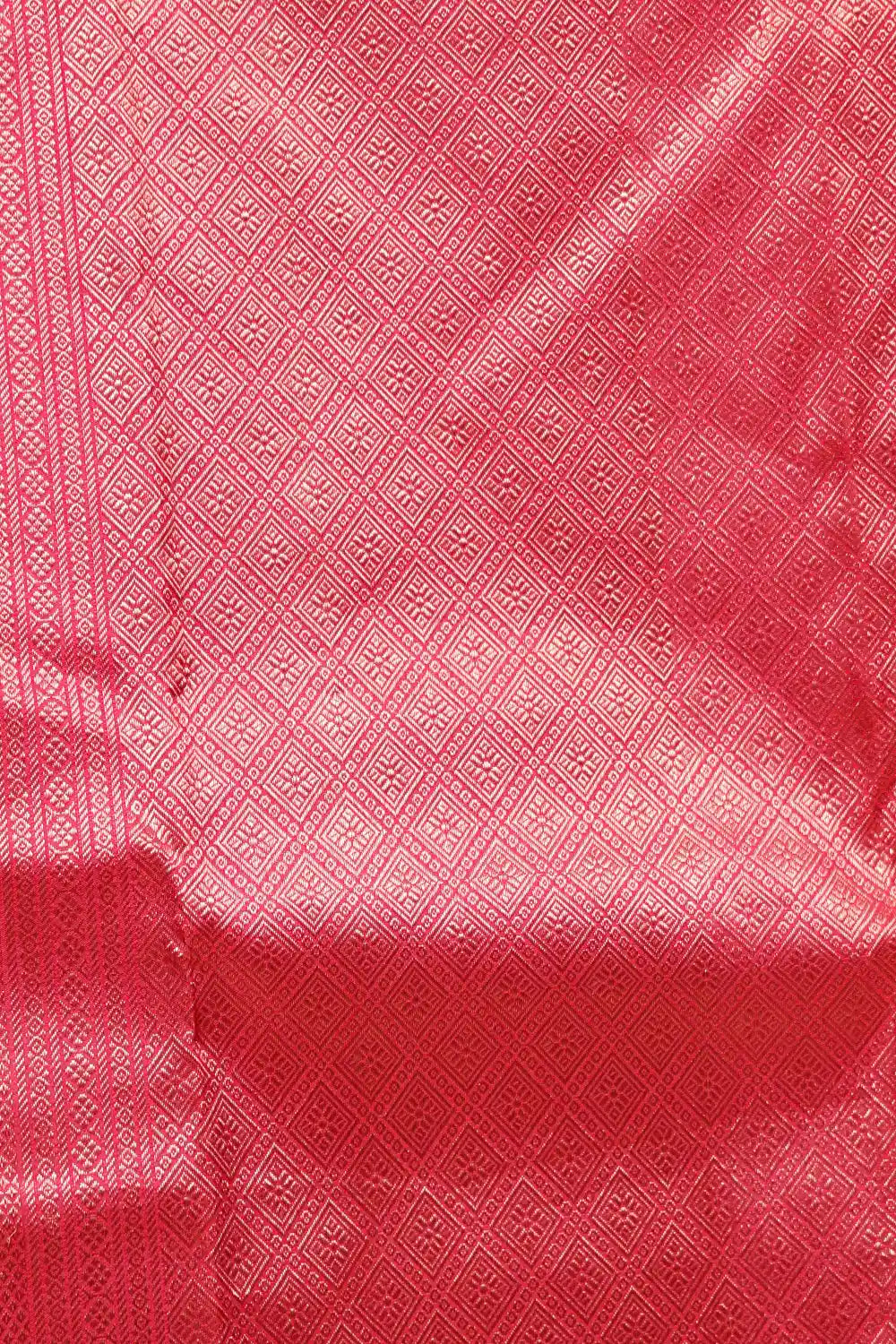 Reddish Pink Kancheepuram Silk Saree - Seematti