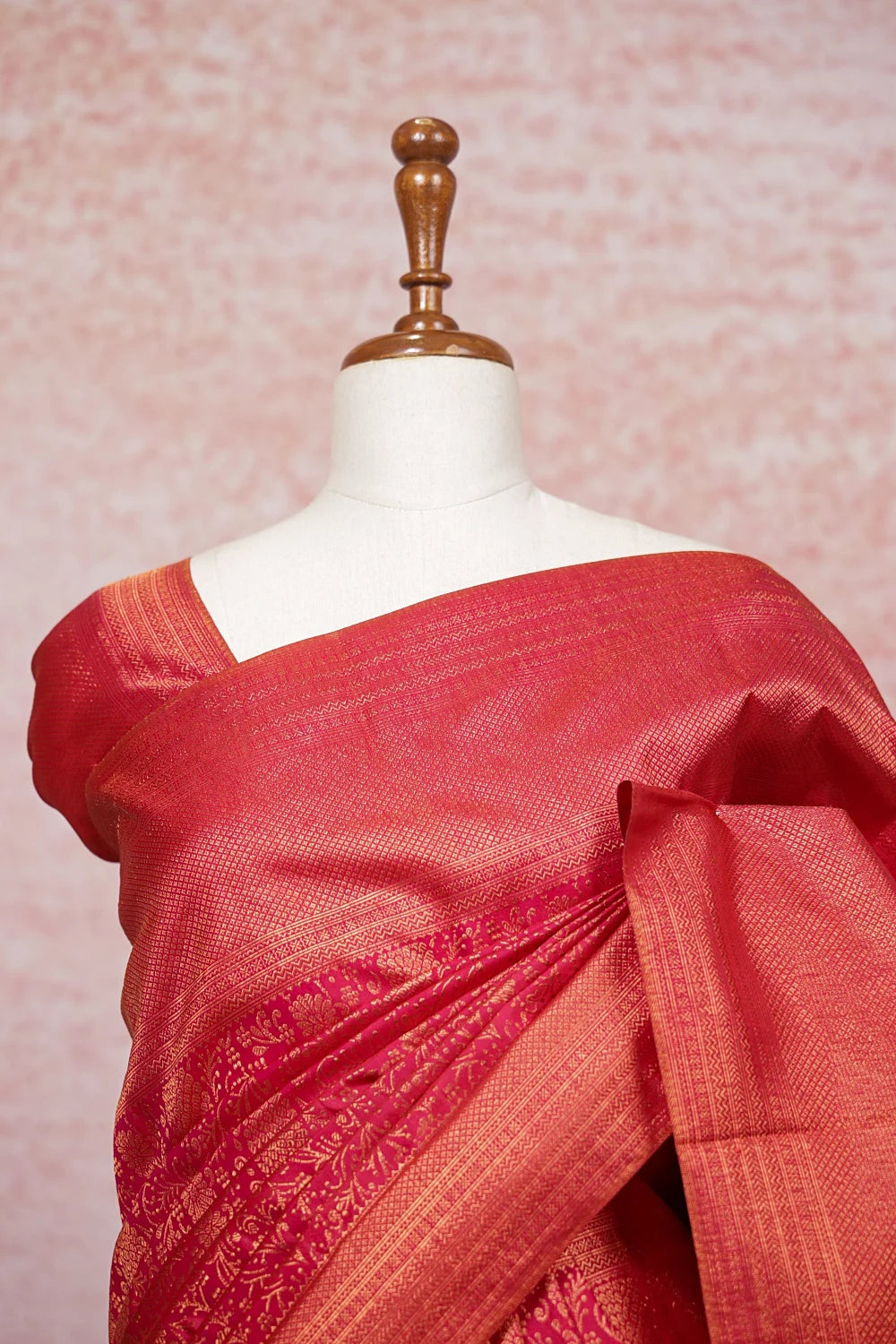 Reddish Pink Kancheepuram Silk Saree - Seematti