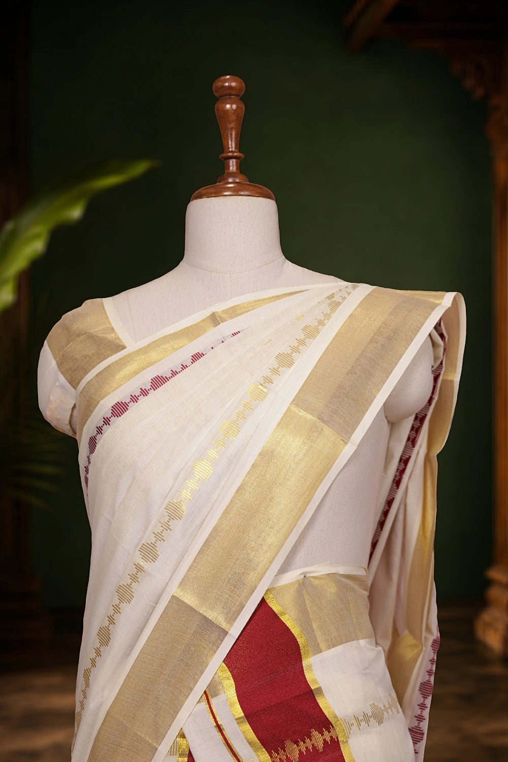 Off White Cotton Kerala Set Mundu