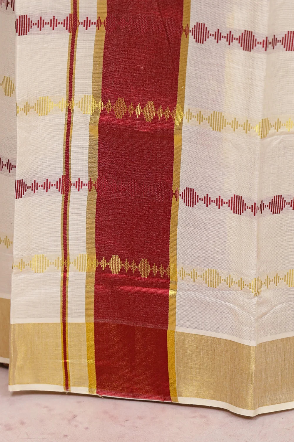 Off White Cotton Kerala Set Mundu
