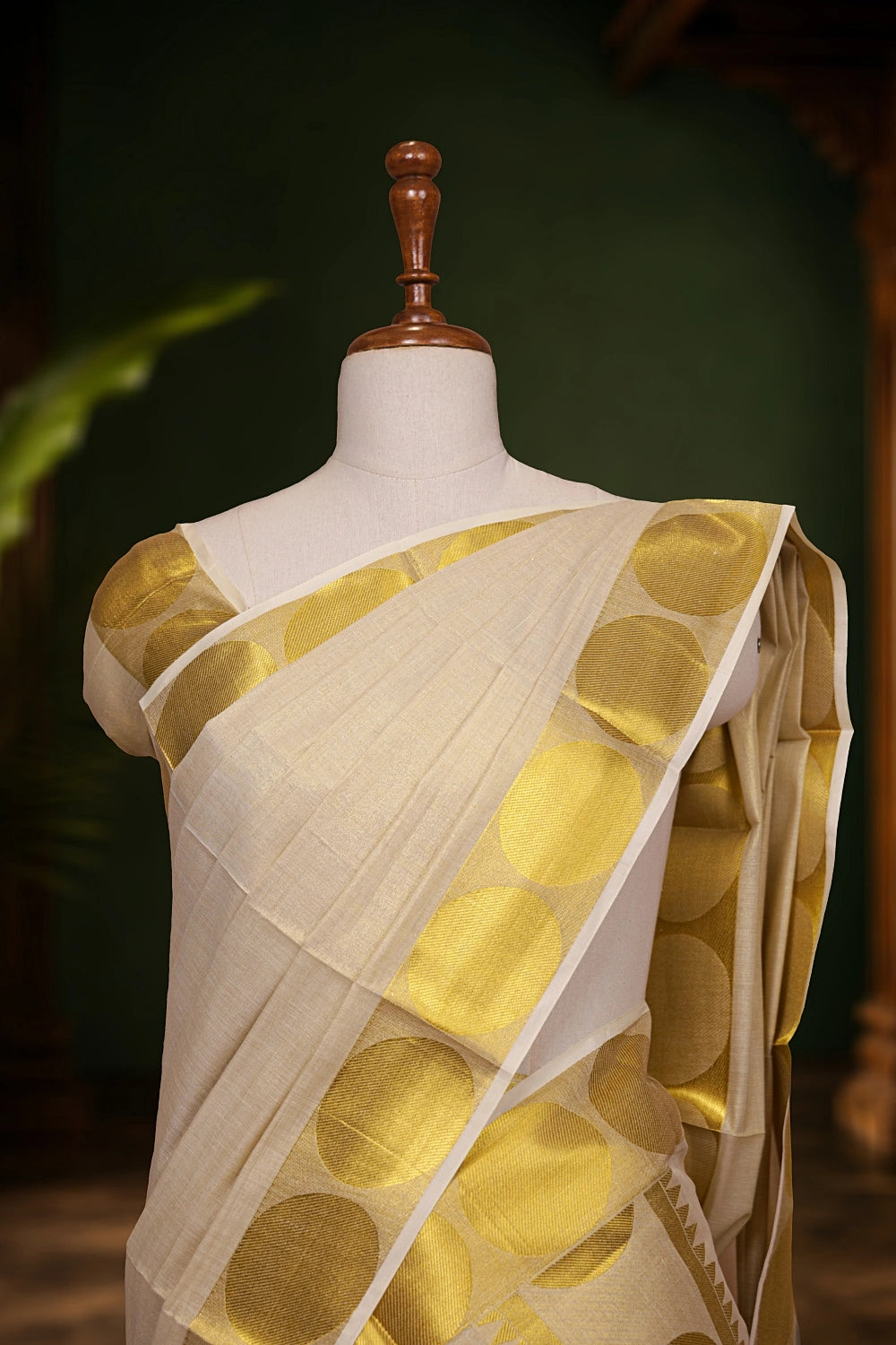 Golden Tissue Kerala Set Mundu