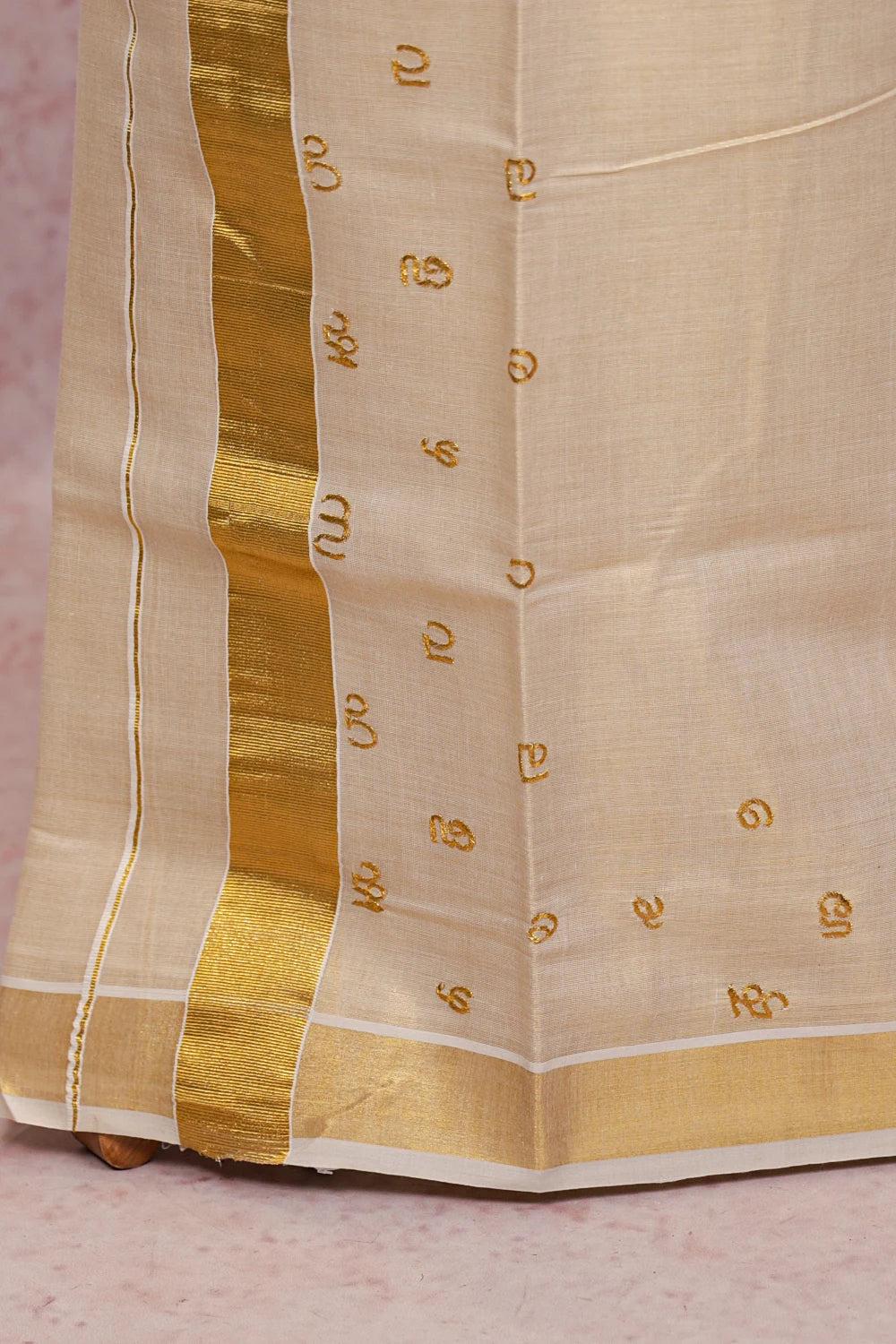 Golden Tissue Kerala Set Mundu