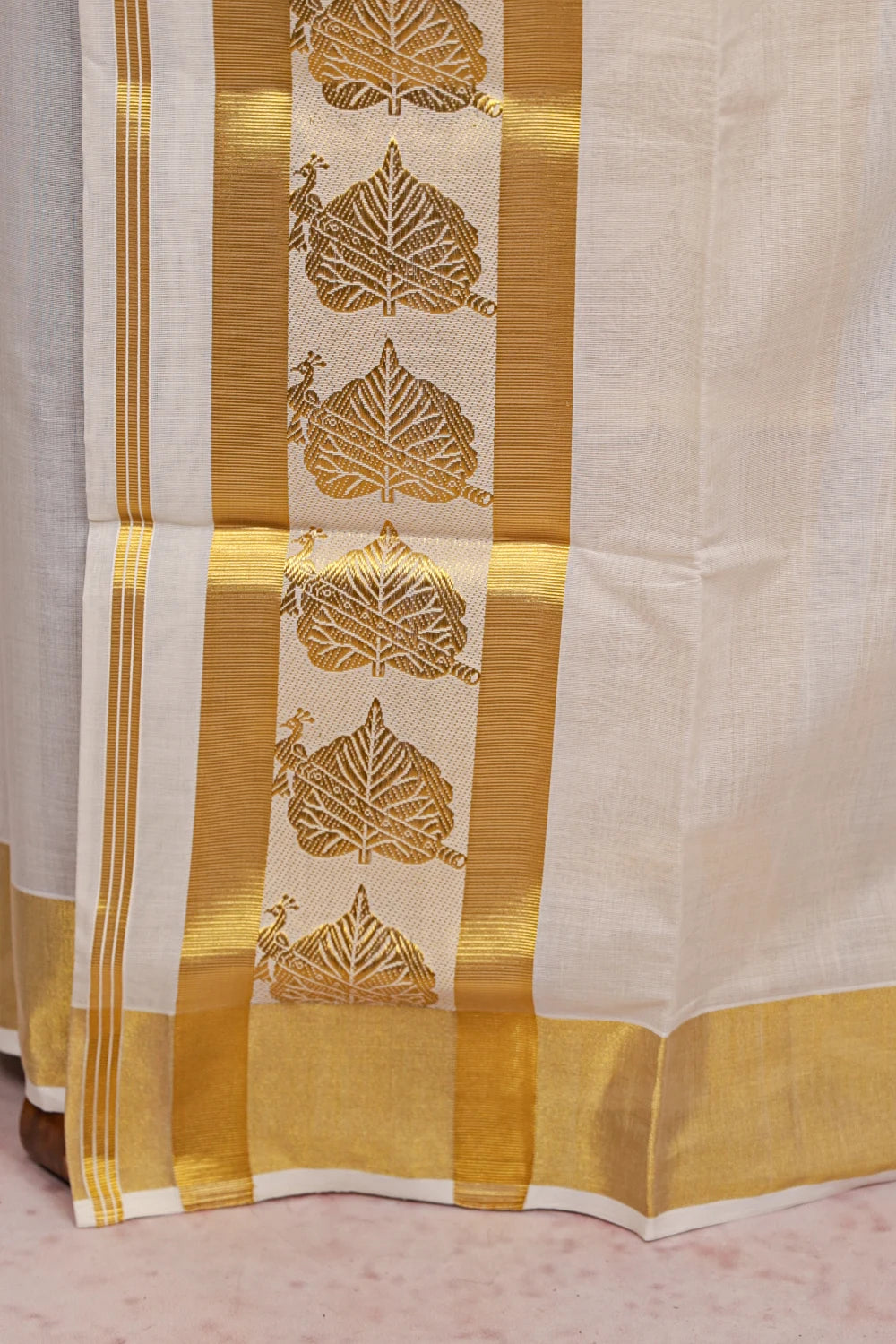 Off White Cotton Kerala Set Mundu
