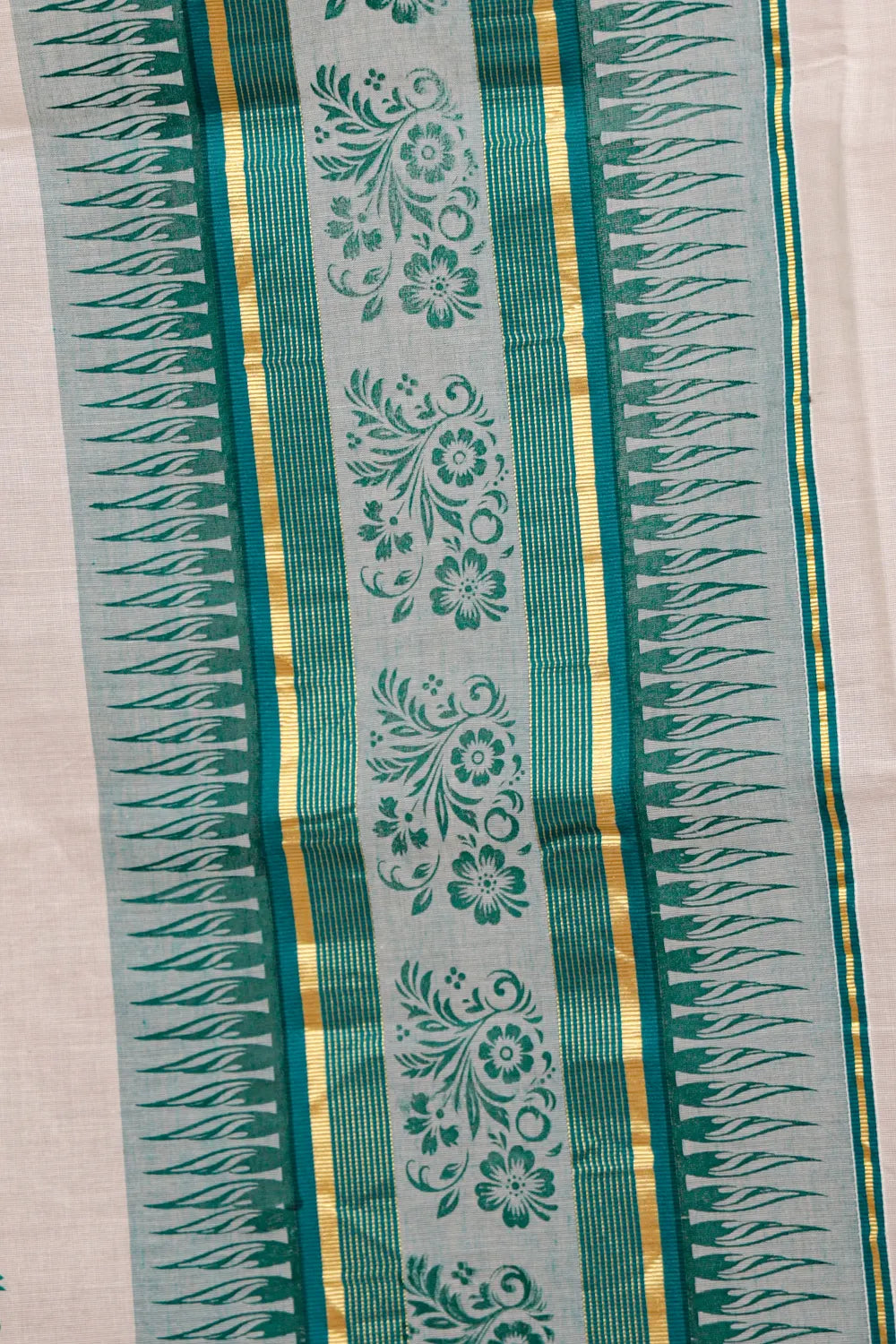 Off White Cotton Kerala Saree