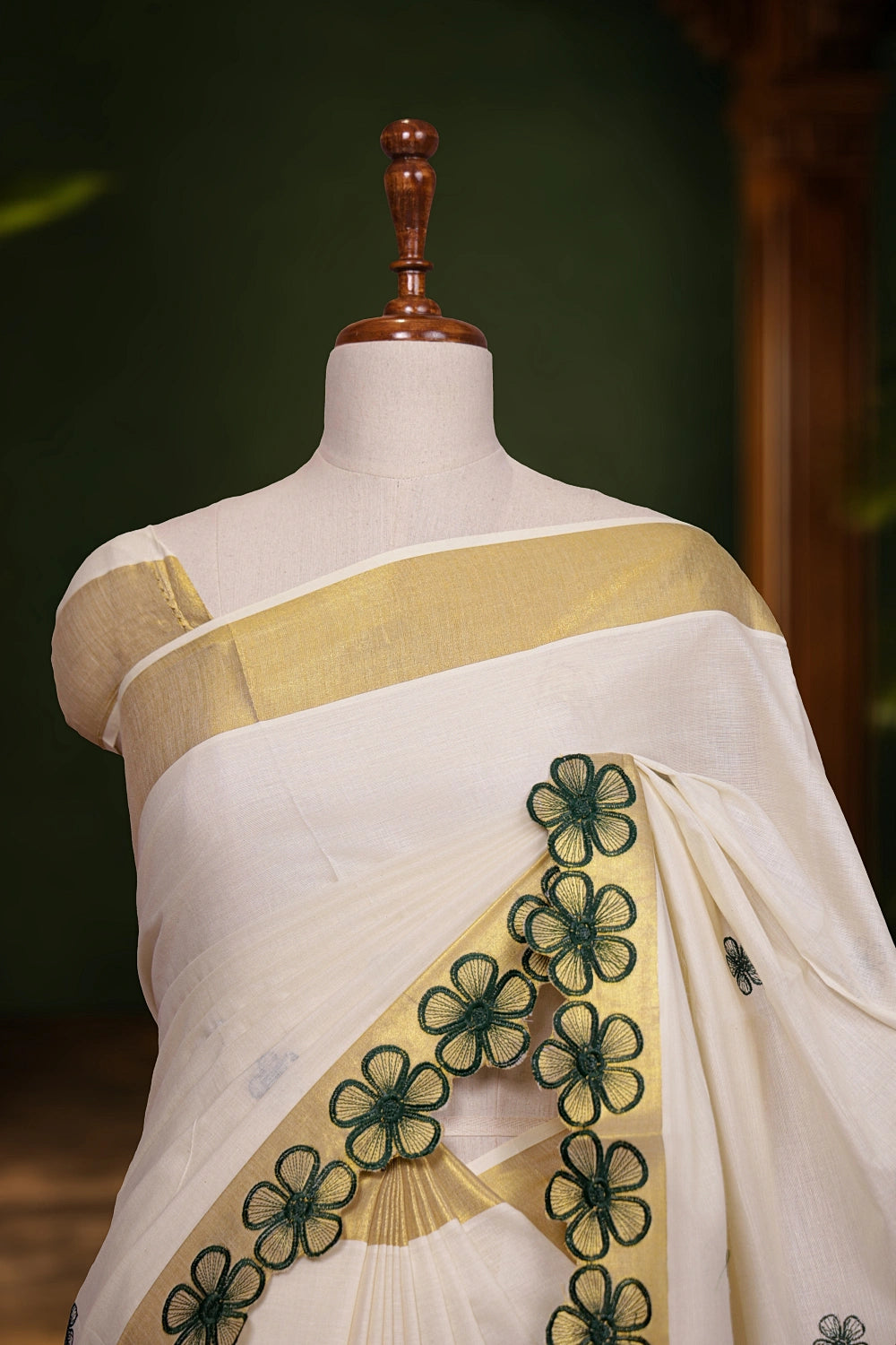 Off White Cotton Kerala Saree