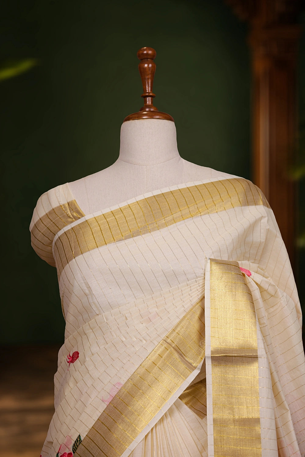 Off White Cotton Kerala Saree