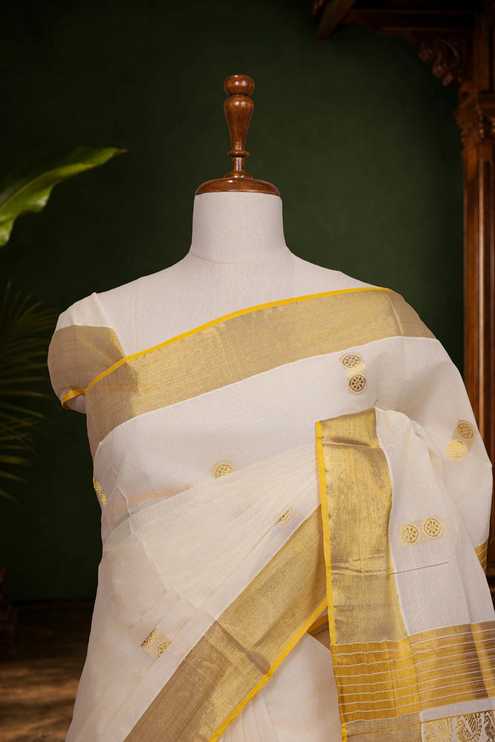 Off White Cotton Kerala Saree