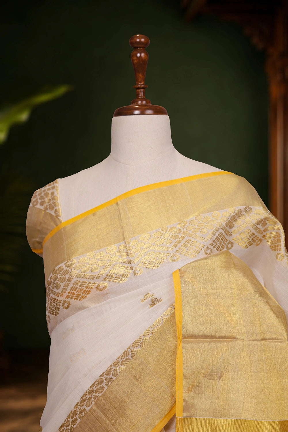 Off White Cotton Kerala Saree