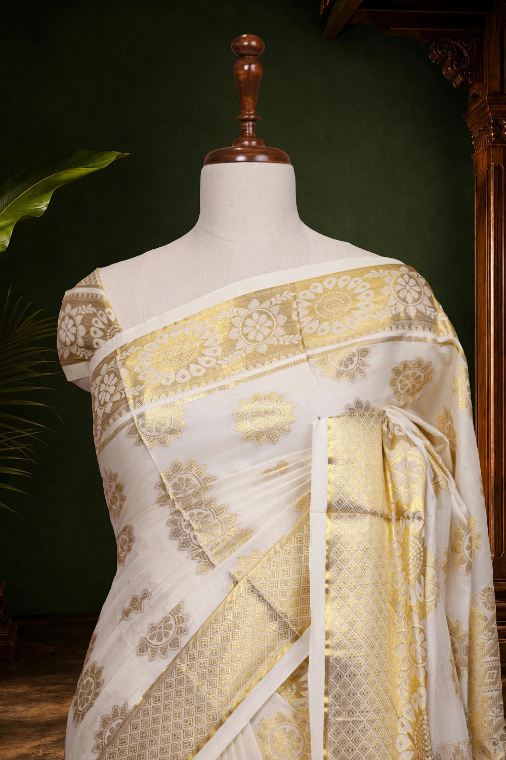 Off White Cotton Kerala Saree