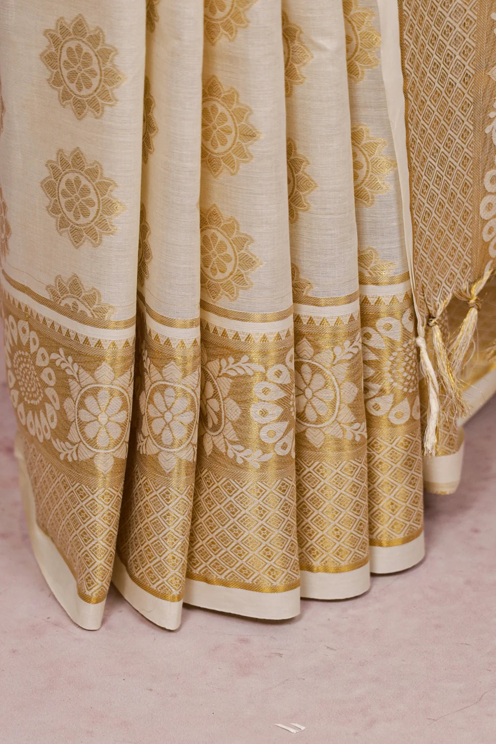 Off White Cotton Kerala Saree