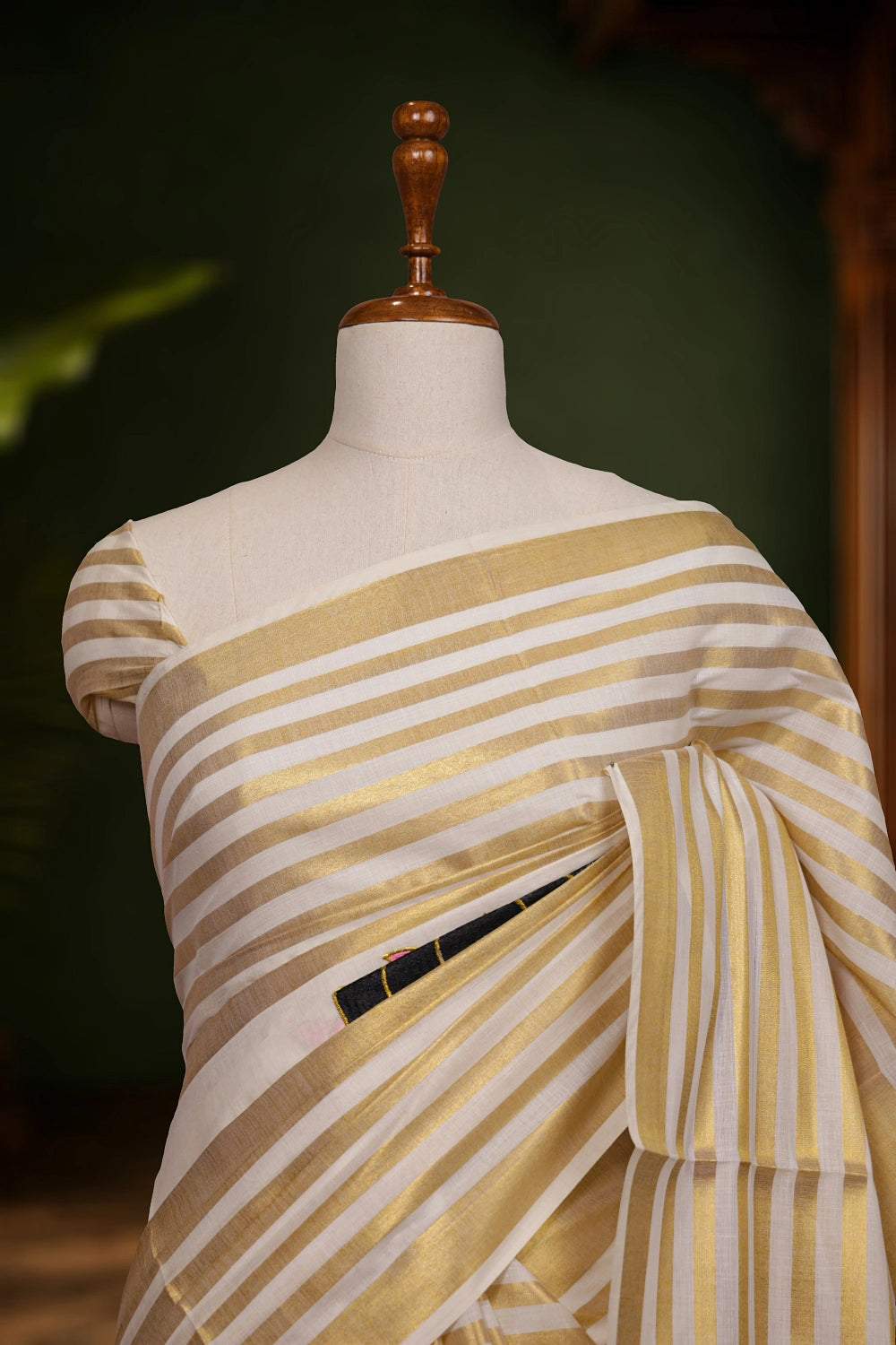 Off White Cotton Kerala Saree