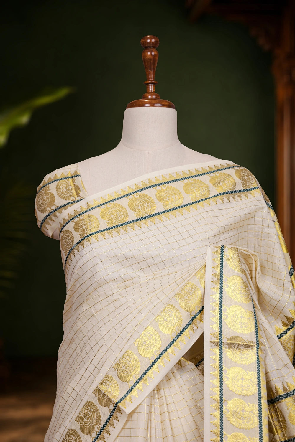 Off White Cotton Kerala Saree
