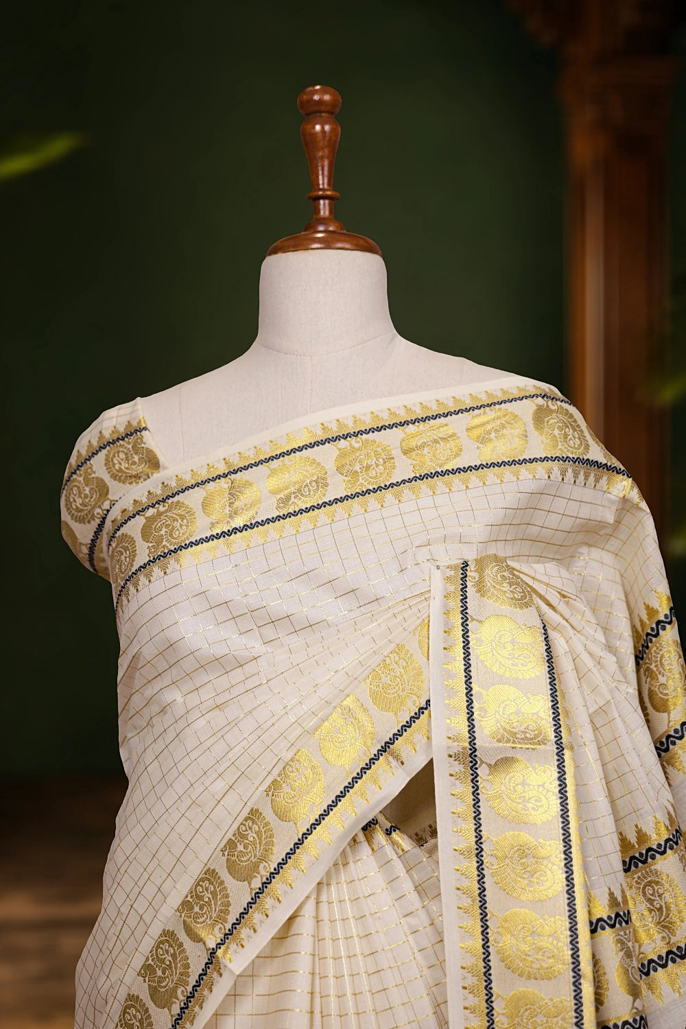 Off White Cotton Kerala Saree