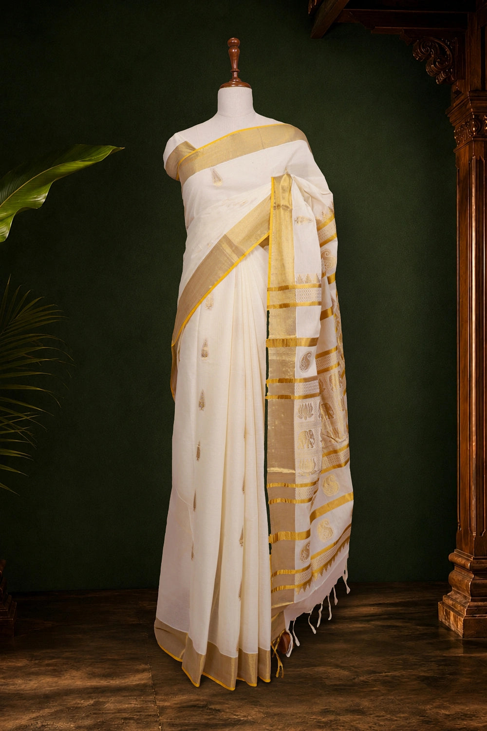 Off White Cotton Kerala Saree