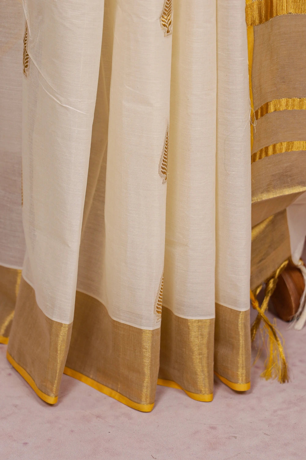 Off White Cotton Kerala Saree