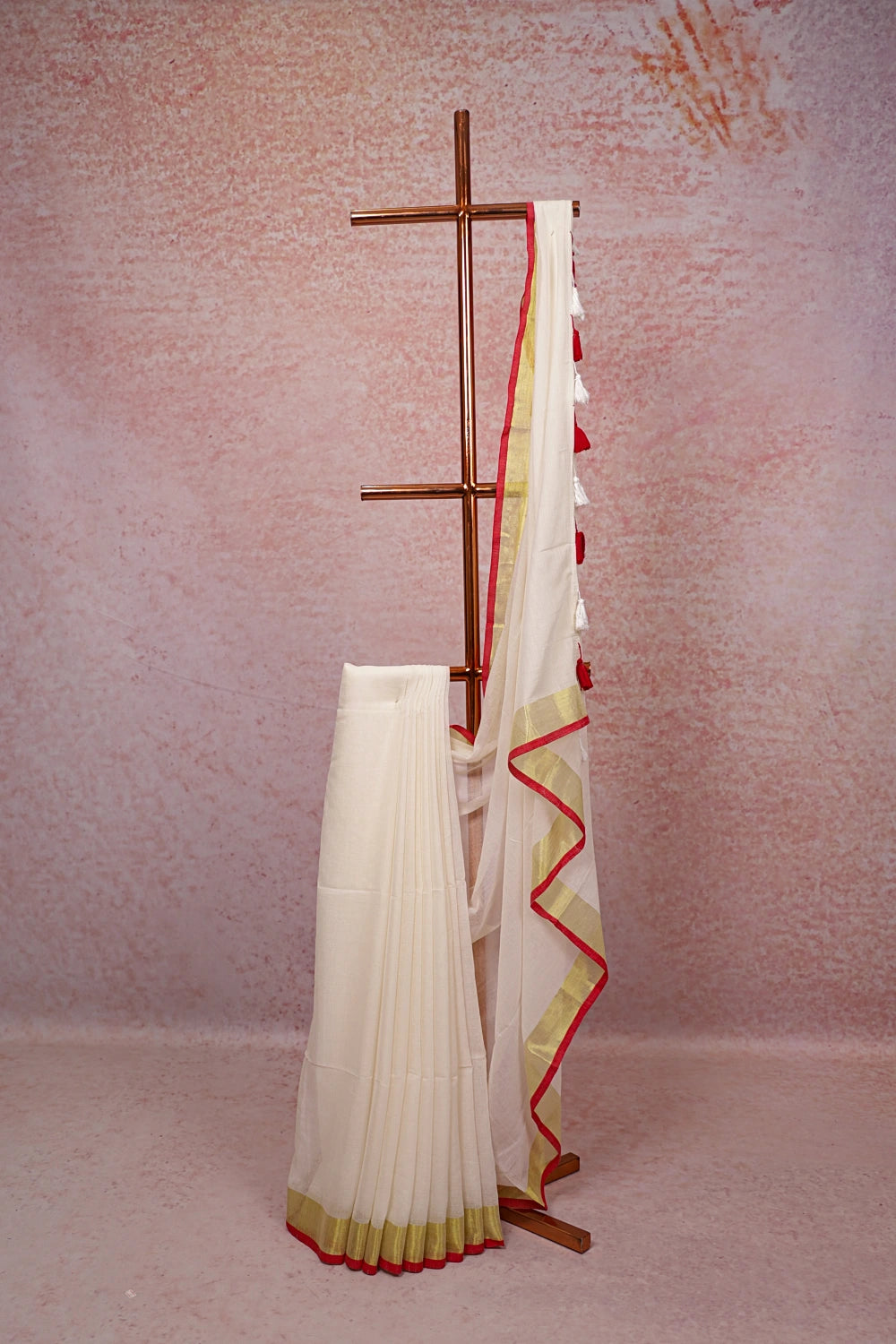 Off White Mul Cotton Kerala Saree