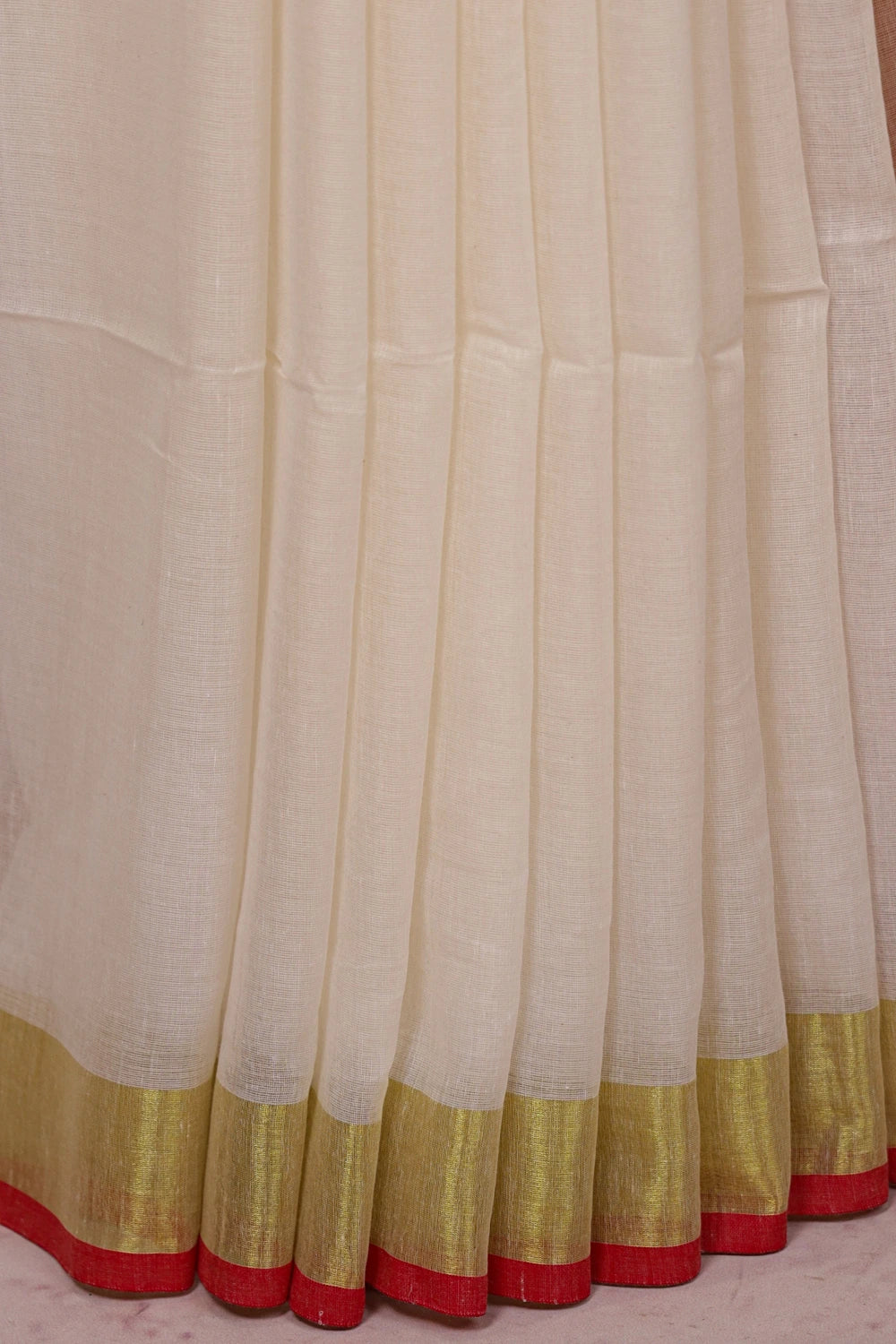 Off White Mul Cotton Kerala Saree
