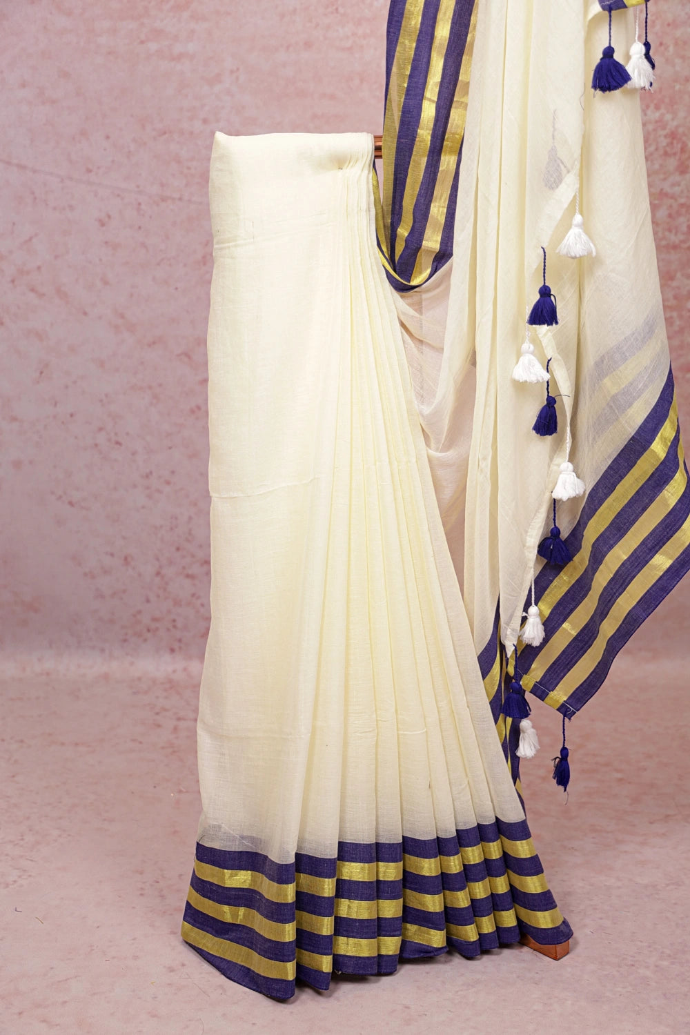 Off White Mul Cotton Kerala Saree