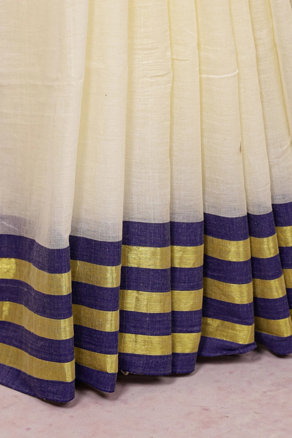 Off White Mul Cotton Kerala Saree