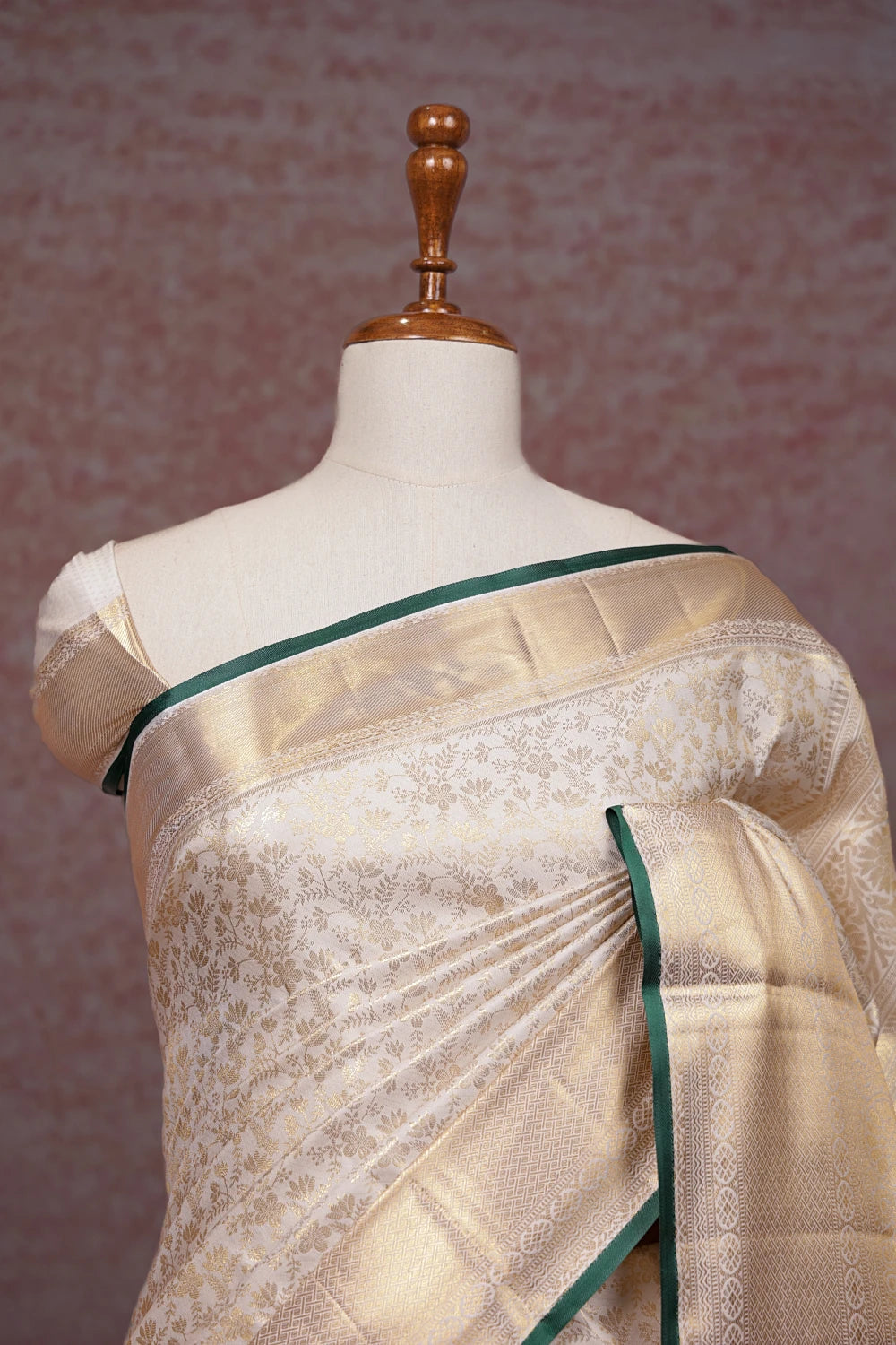 Off White Semi Kancheepuram Saree