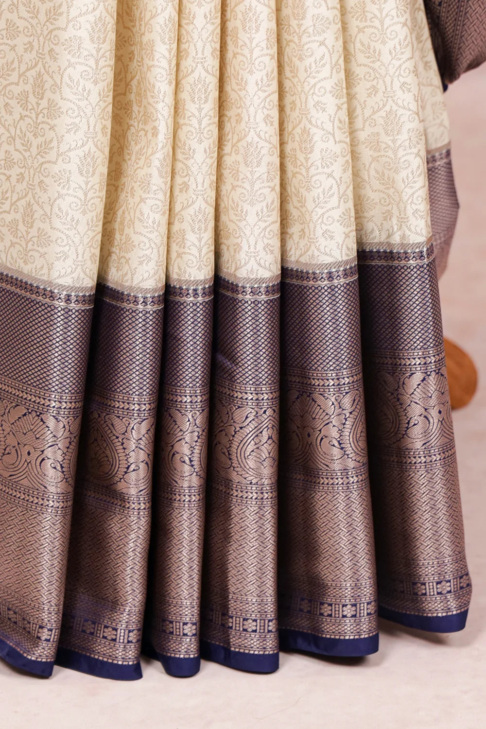Off White Semi Kancheepuram Saree