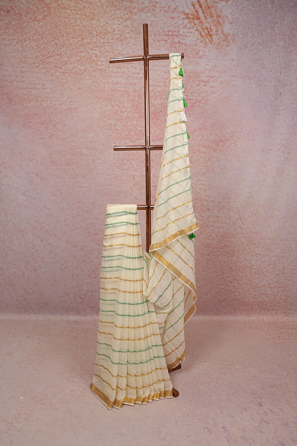 Off White Mul Cotton Kerala Saree