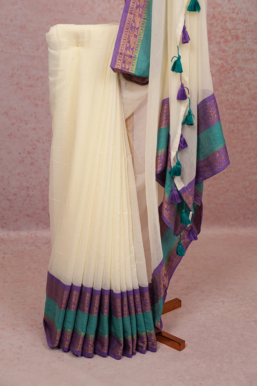 Off White Mul Cotton Kerala Saree
