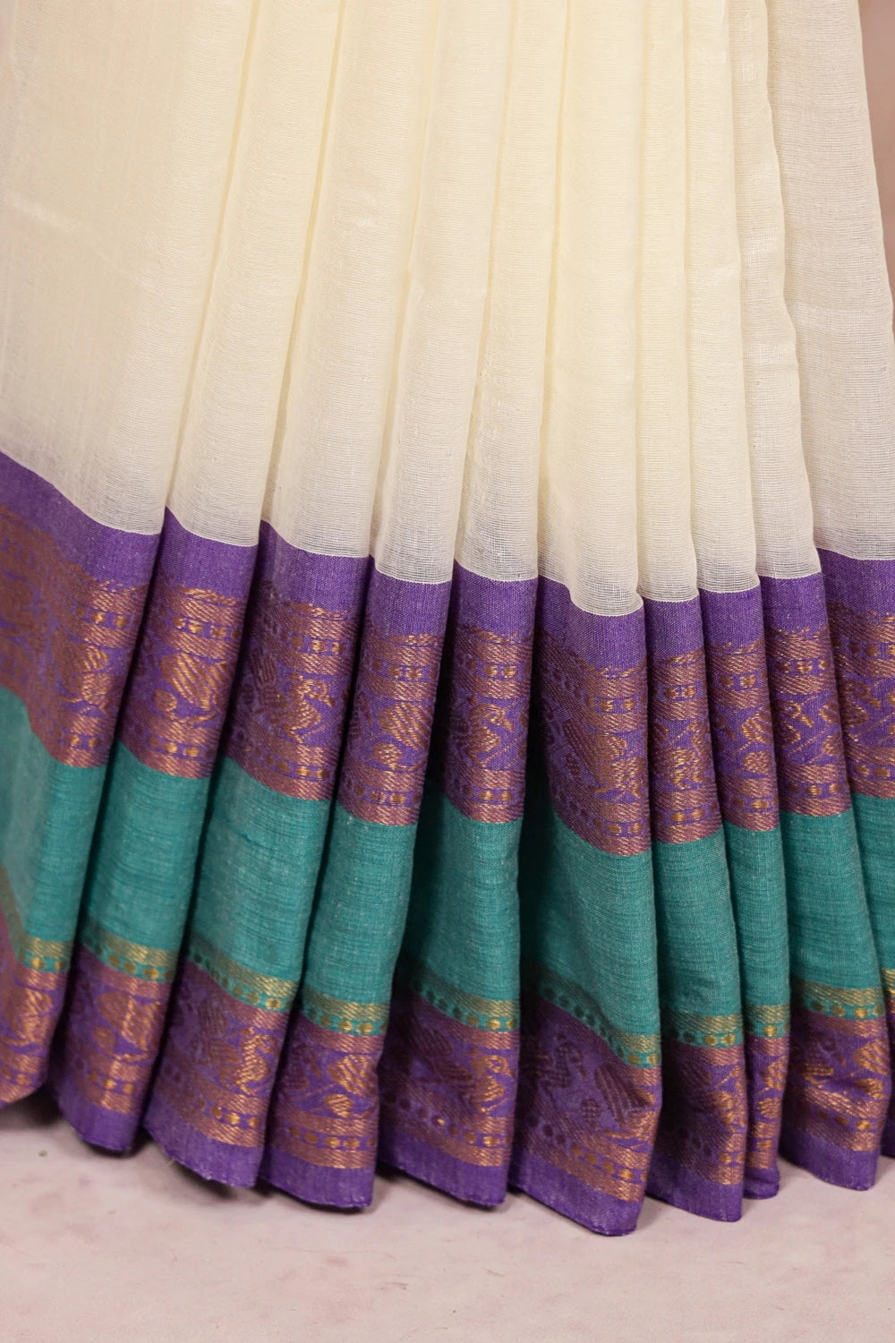 Off White Mul Cotton Kerala Saree