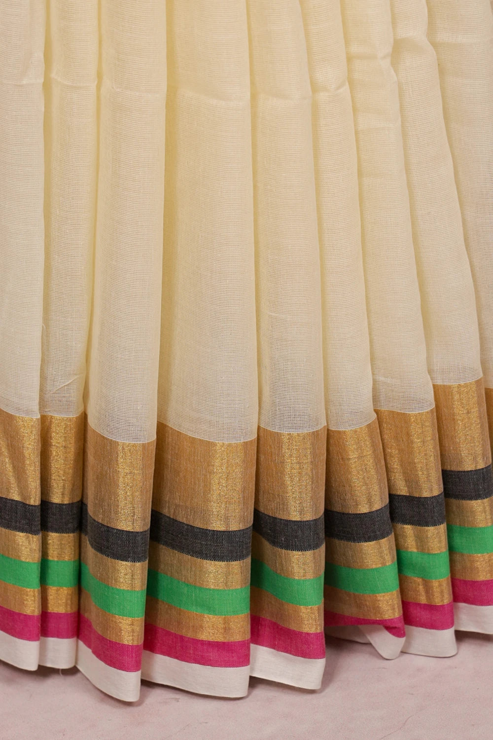 Off White Mul Cotton Kerala Saree