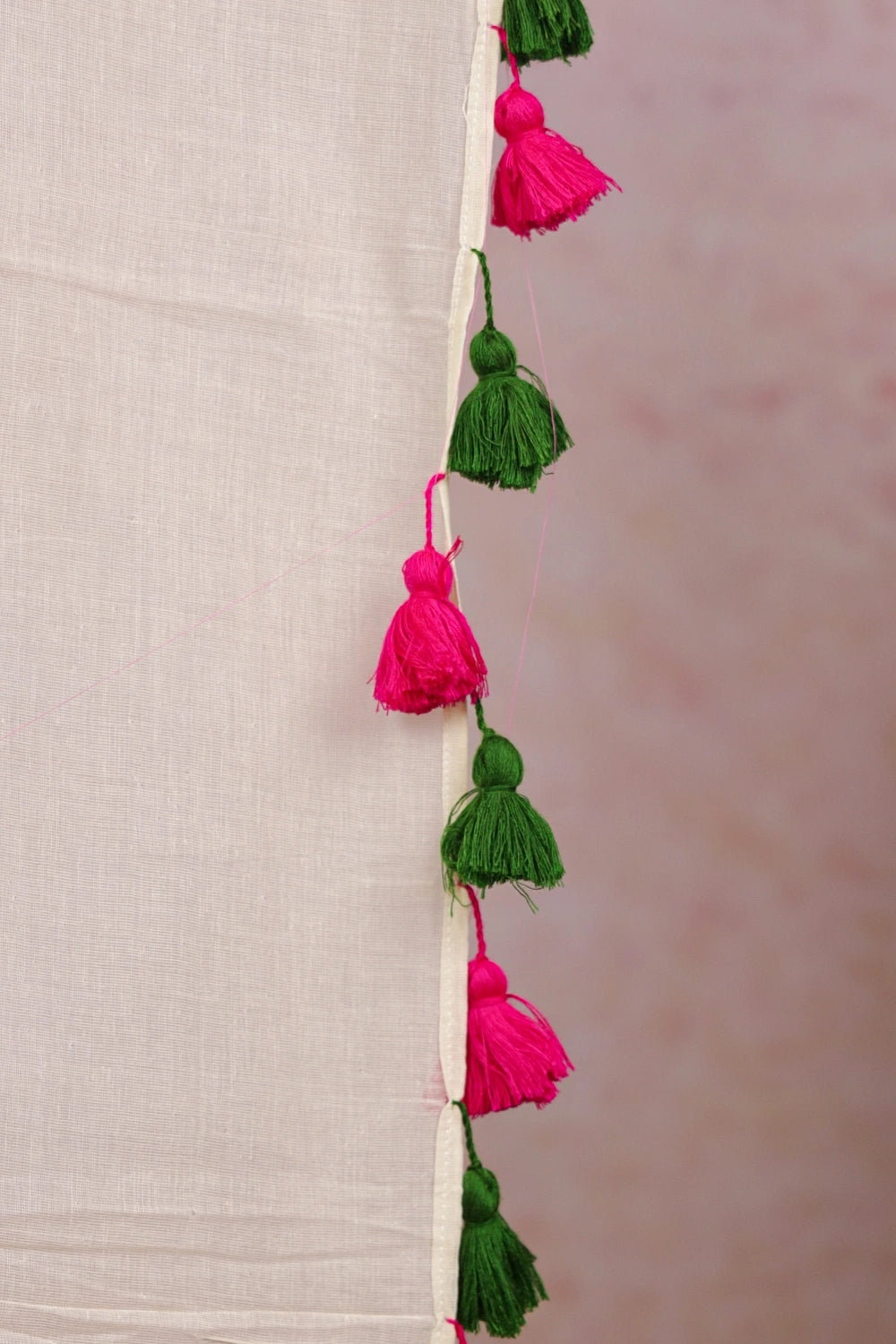 Off White Mul Cotton Kerala Saree