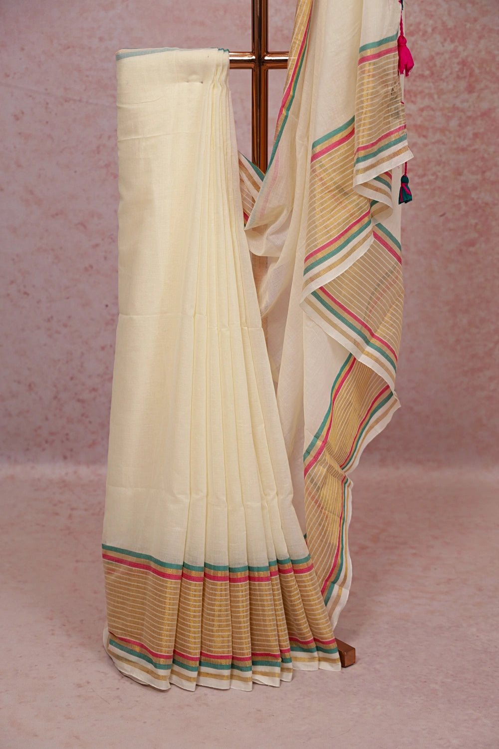 Off White Mul Cotton Kerala Saree