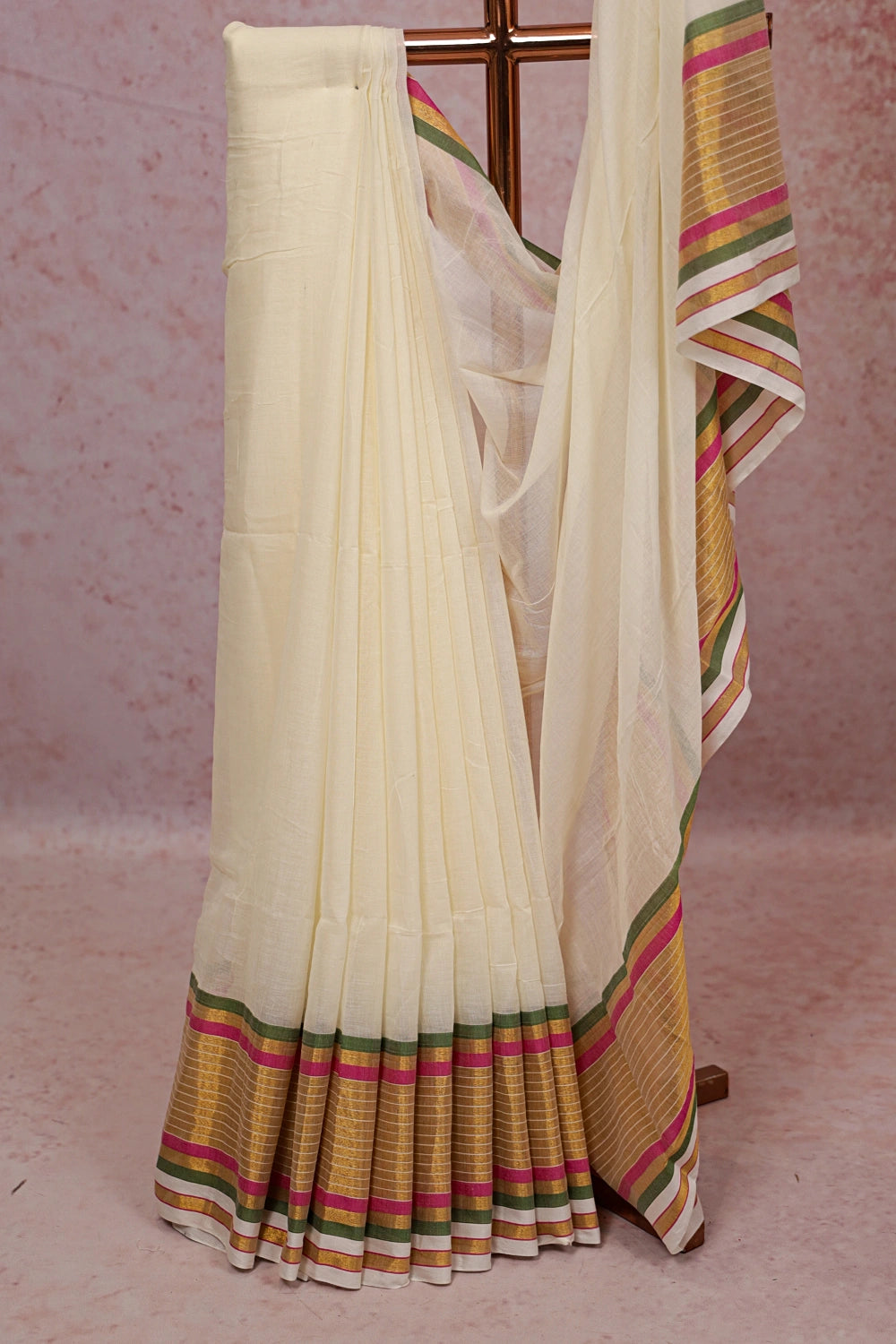 Off White Mul Cotton Kerala Saree