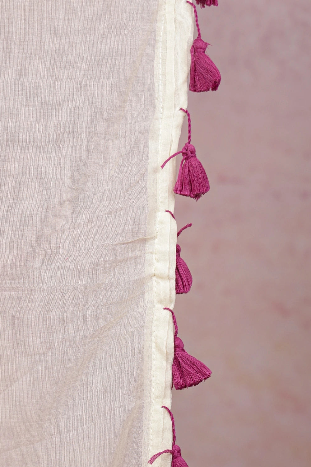 Off White Mul Cotton Kerala Saree