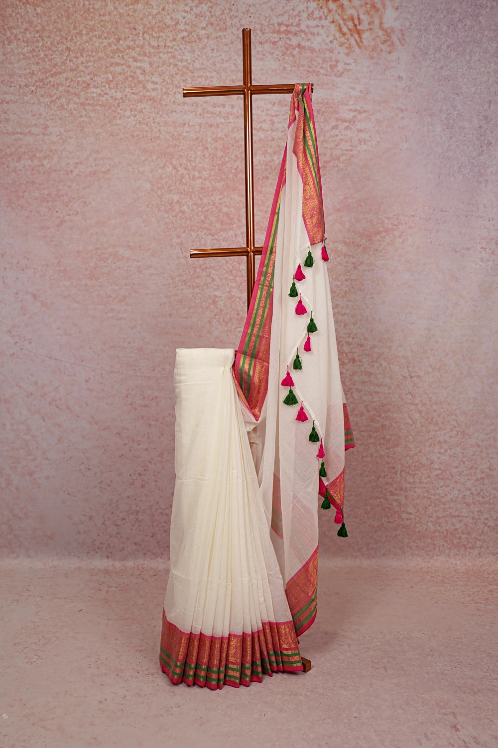 Off White Mul Cotton Kerala Saree