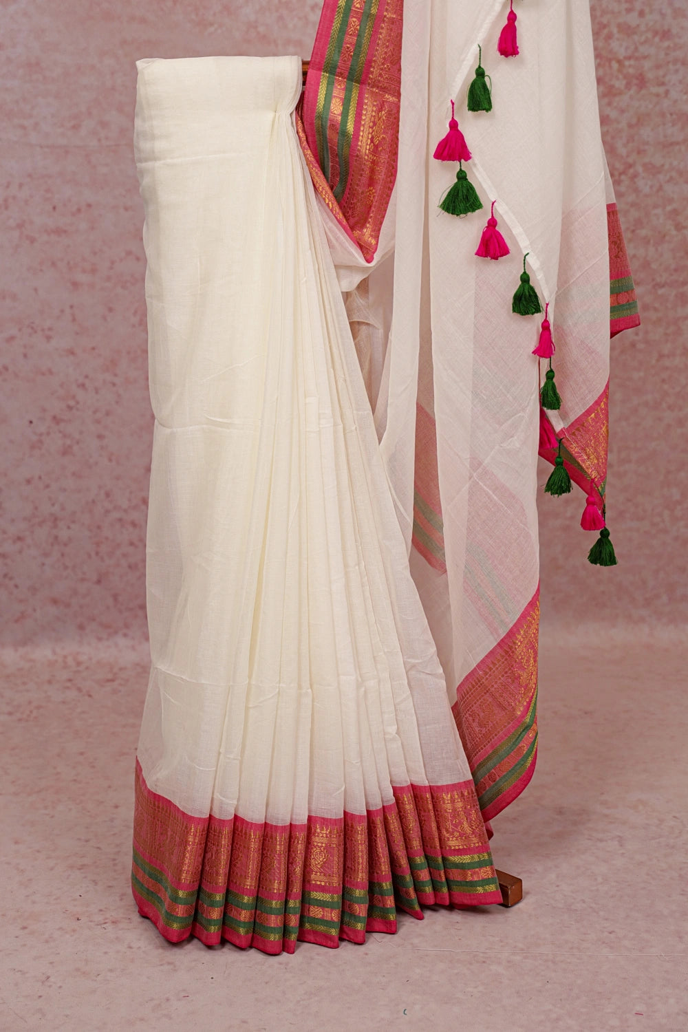 Off White Mul Cotton Kerala Saree