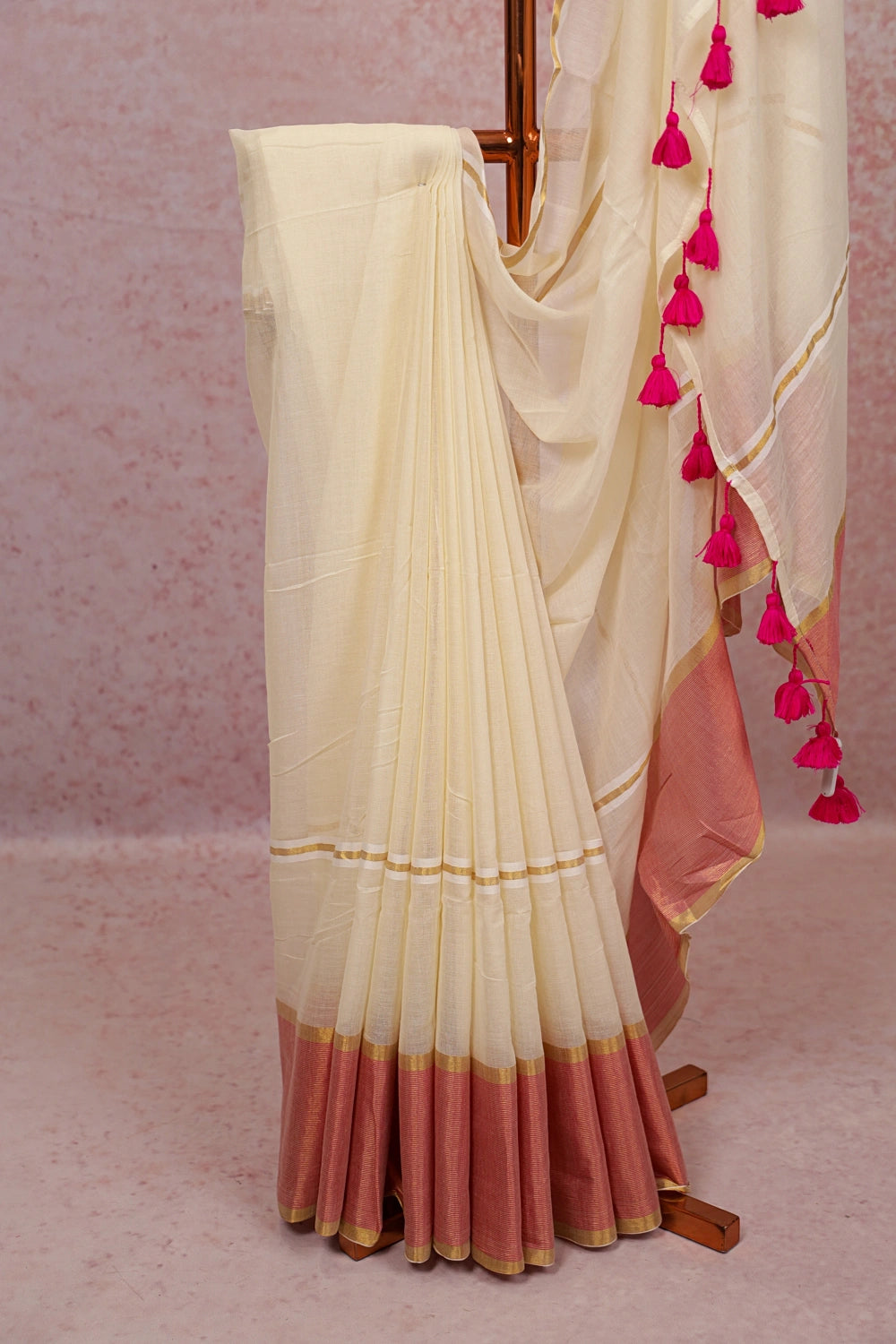 Off White Mul Cotton Kerala Saree