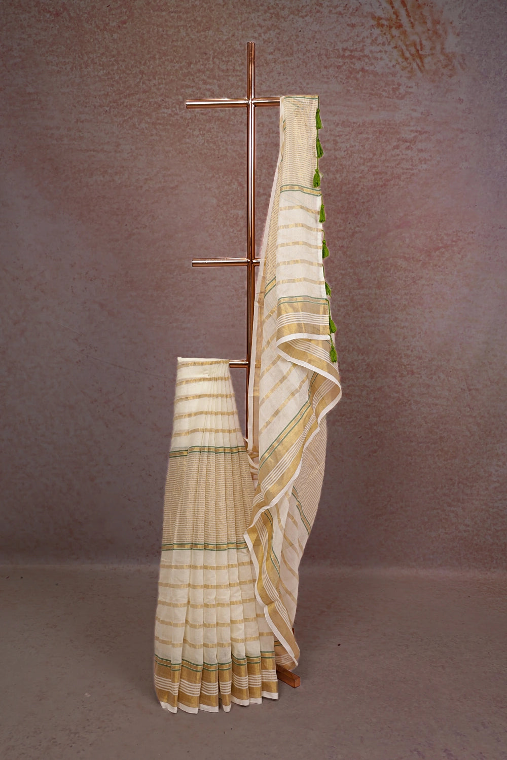 Off White Mul Cotton Kerala Saree