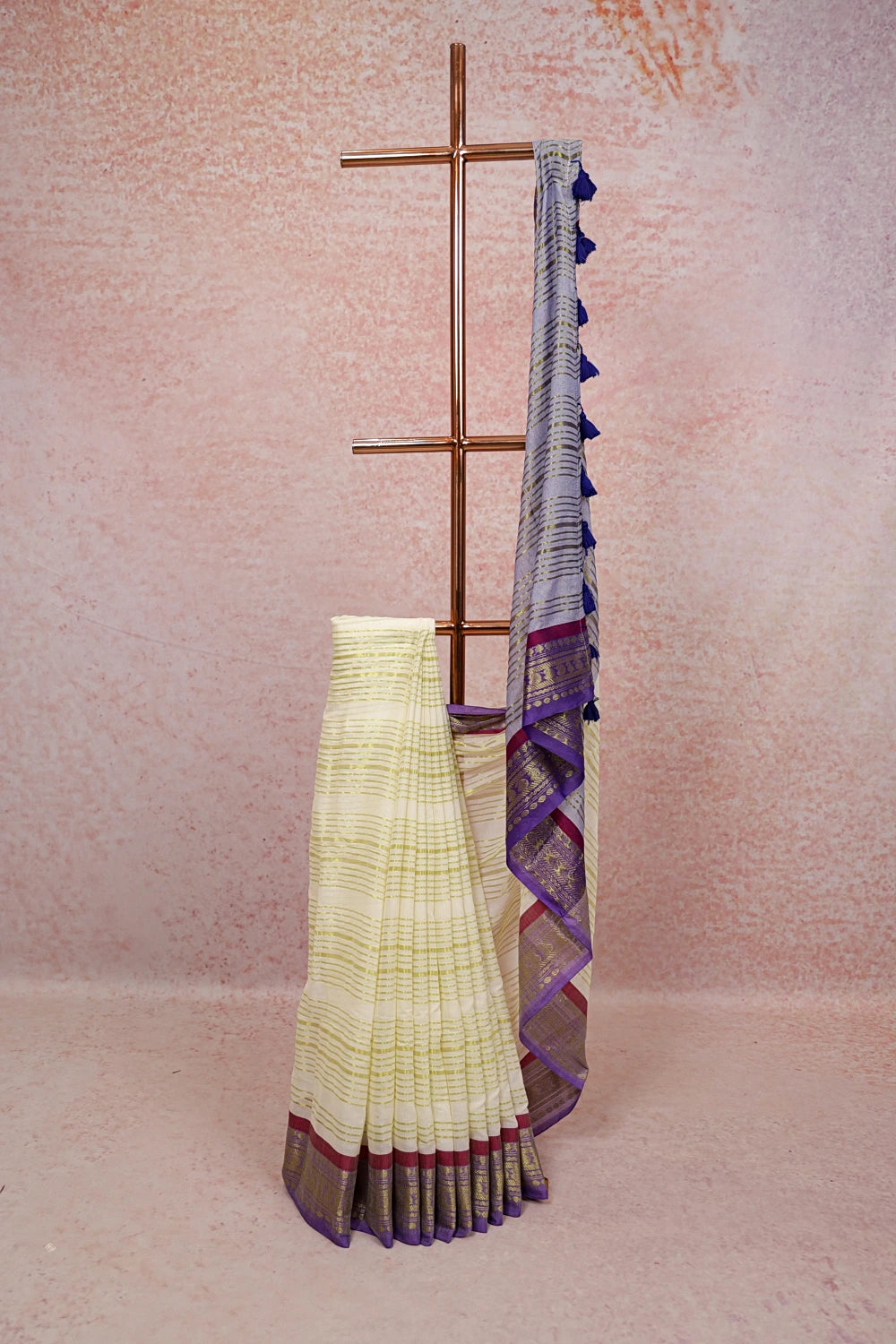 Off White Mul Cotton Kerala Saree