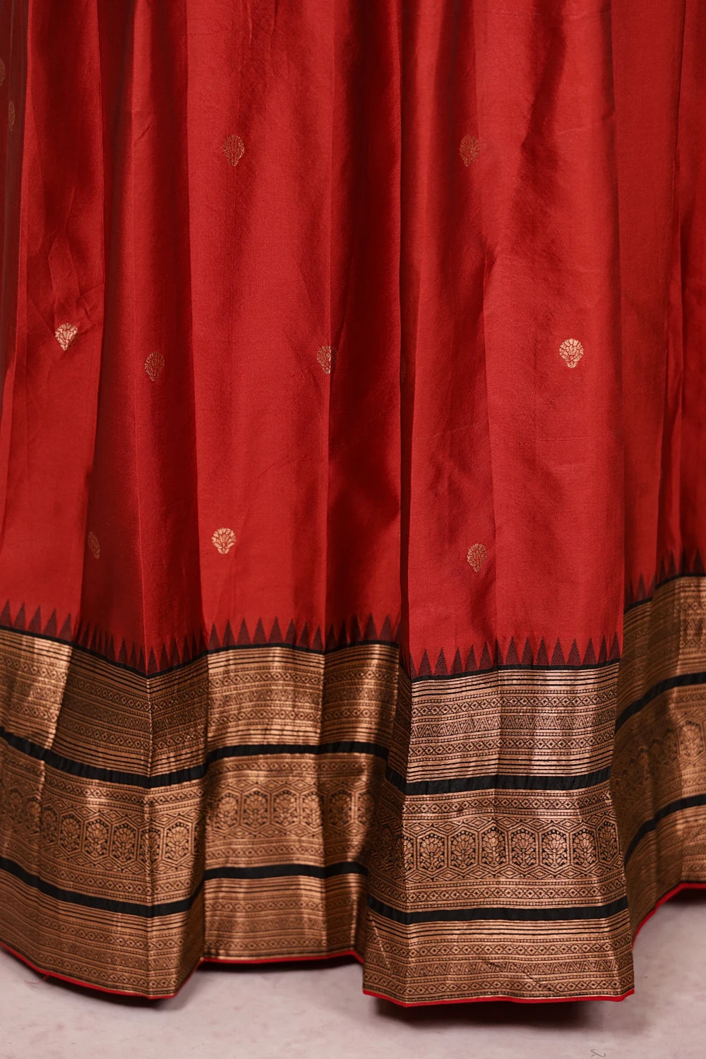 Burnt Orange And Black Dhavani Set