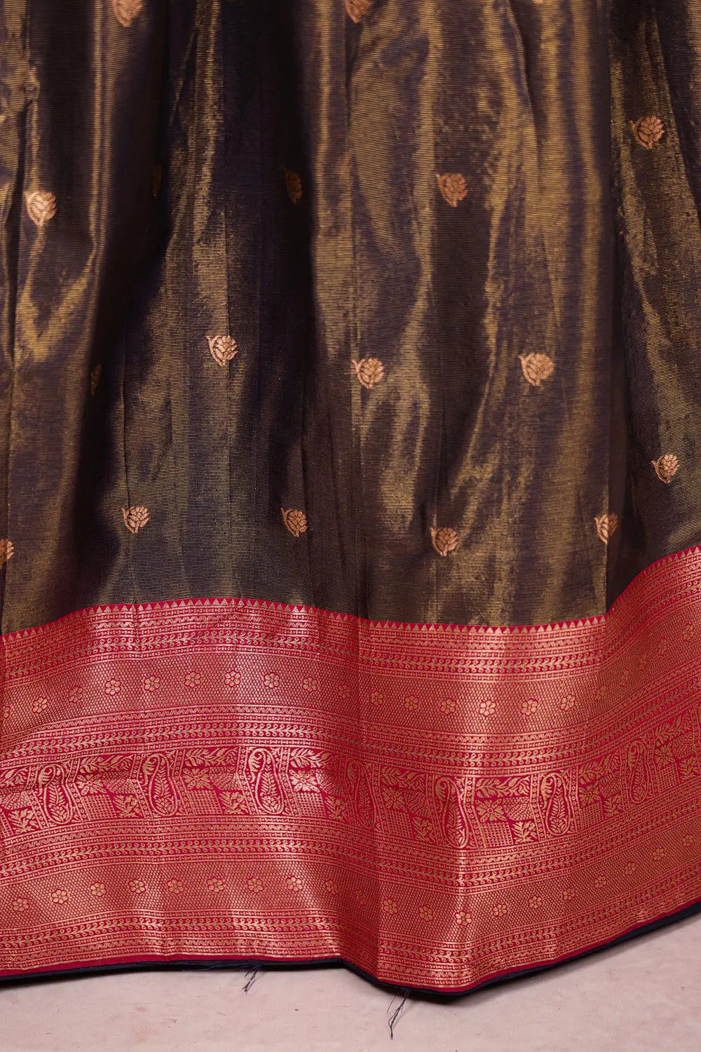 Navy And Magenta Tissue DhavanI Set