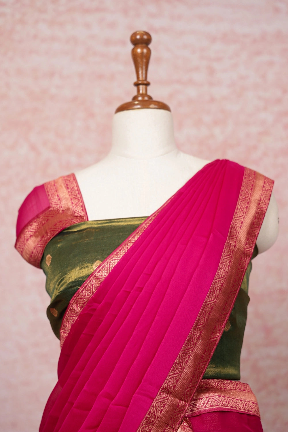 Green And Magenta Tissue Dhavani Set