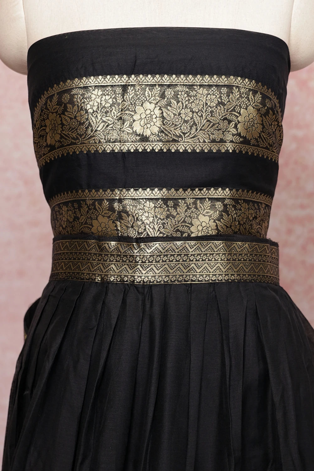 Black Semi Chanderi Dhavani Set