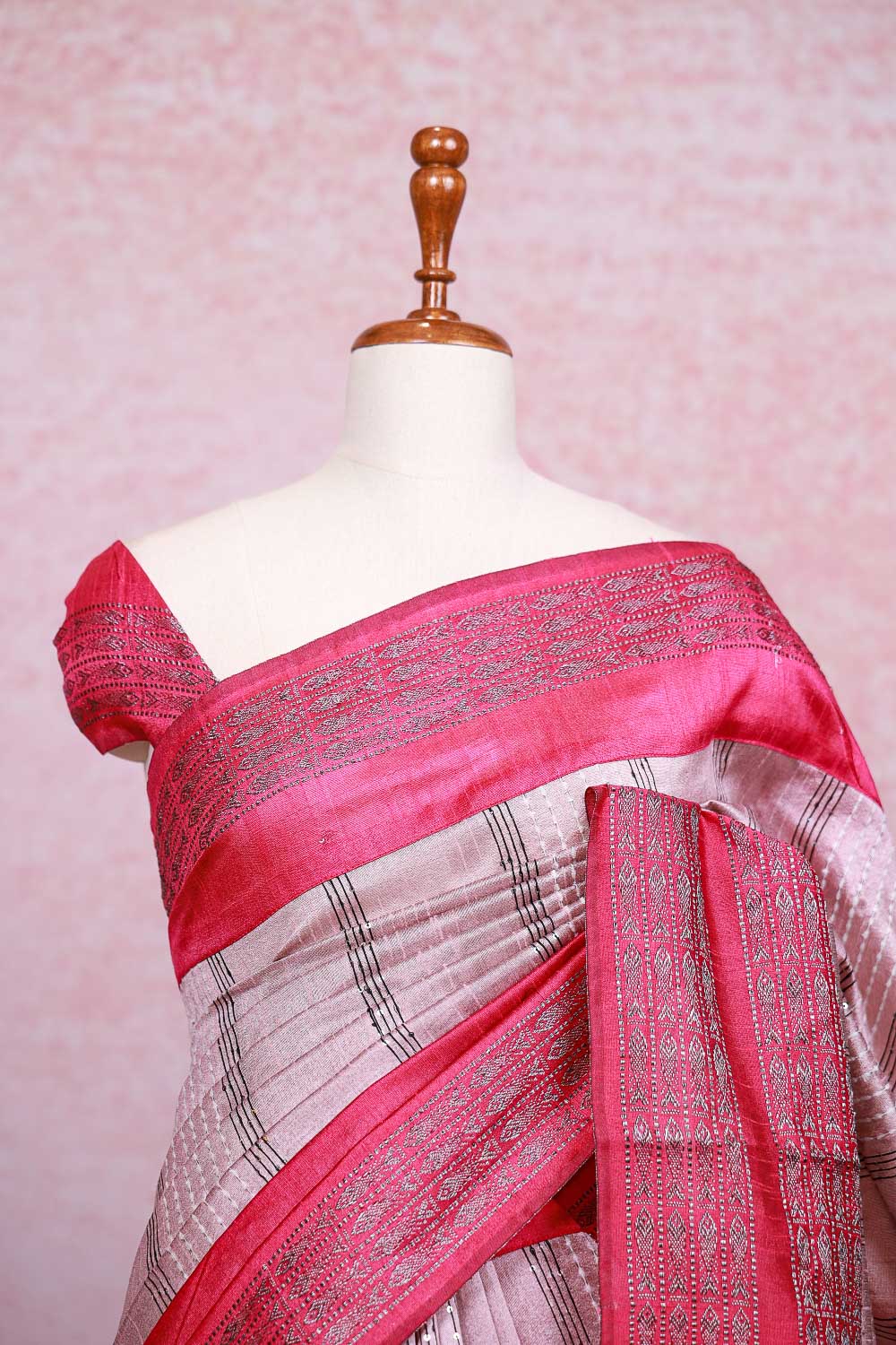 Dusty Rose Semi Jute Saree - Seematti