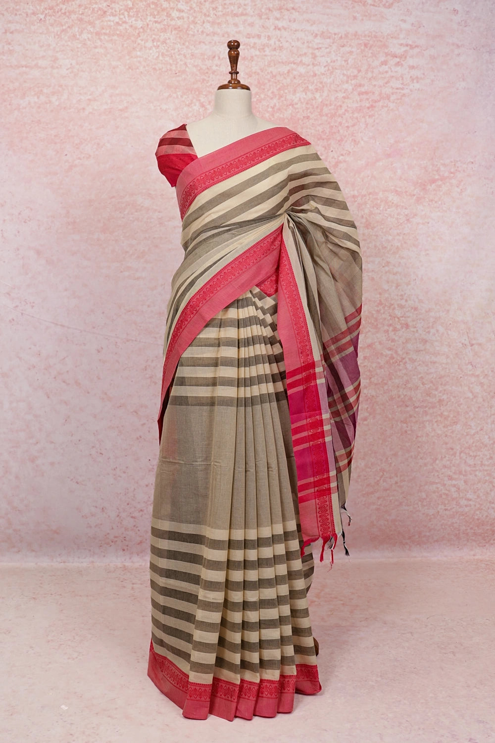 Chikku Color Cotton Saree - Seematti