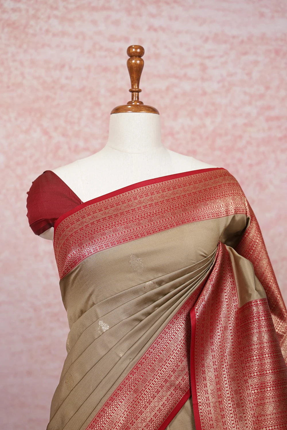 Chikku Color Semi Silk Saree