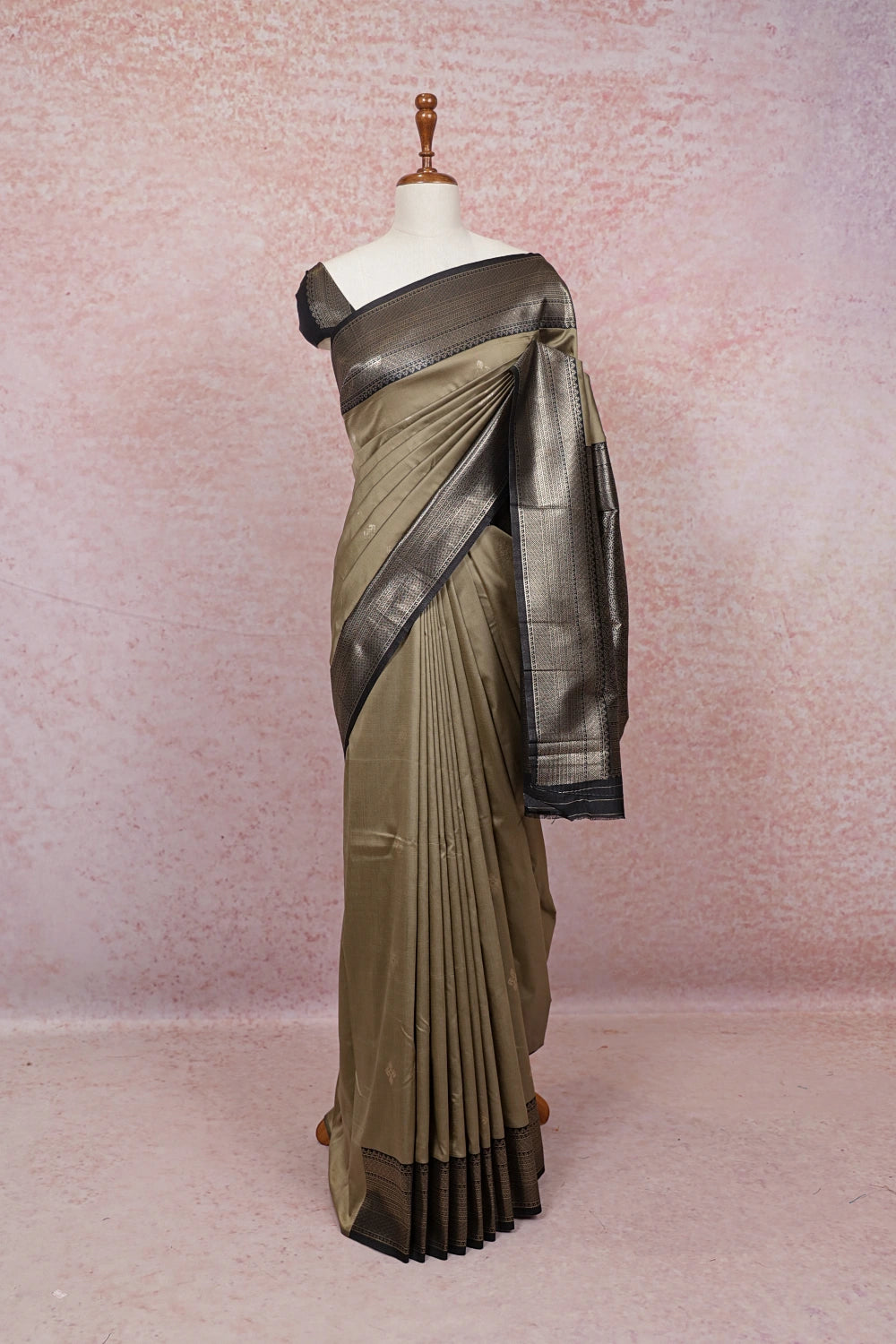 Chikku Color Semi Silk Saree