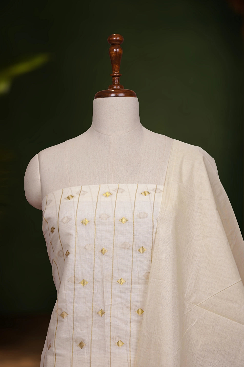 Cream Cotton Lines With Butta Unstitched Churidhar Material